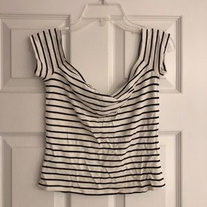 garage off the shoulders crop top